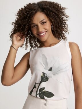 Laura Petites Floral Sleeveless Blouse – Lightweight & Elegant